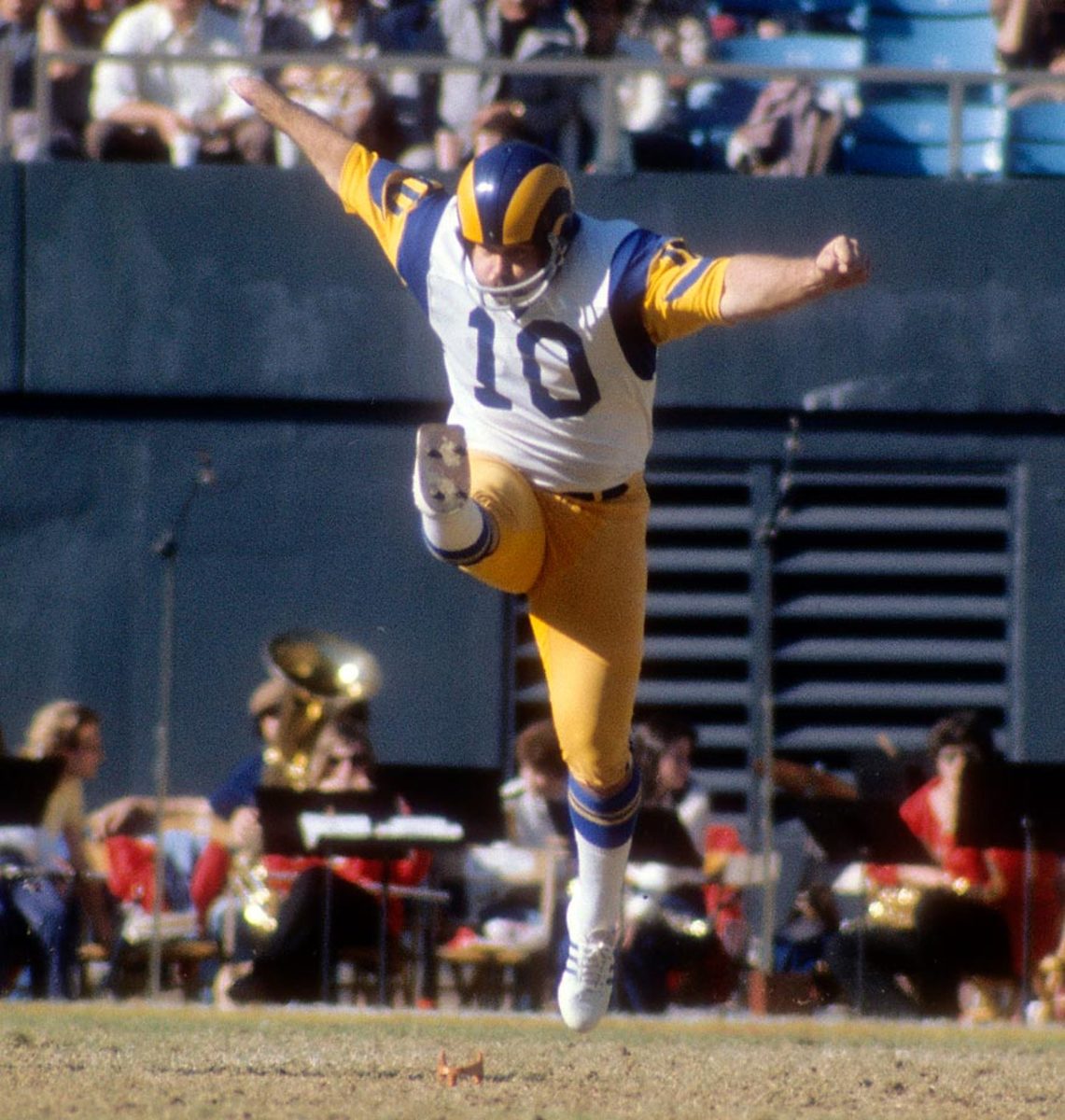 tom-dempsey2.jpg